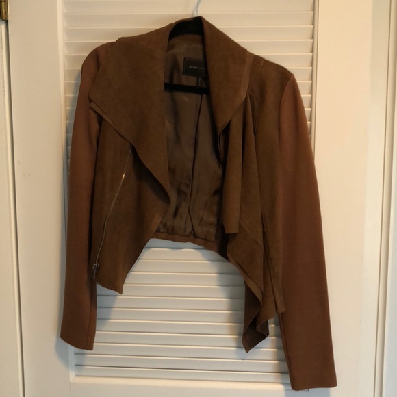 BCBGMaxAzria Jackets & Blazers - Brown cropped bcbg jacket BCBGMaxAzria Jackets & Blazers - Brown cropped bcbg jacket